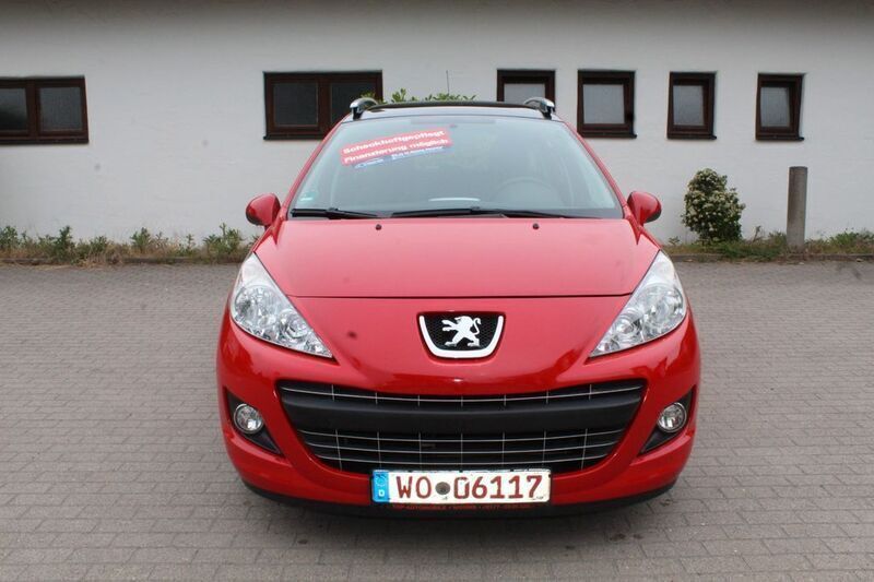 Gebraucht Peugeot 207 Tendance 95 PS (69 kW) 2011 Rot Kombi