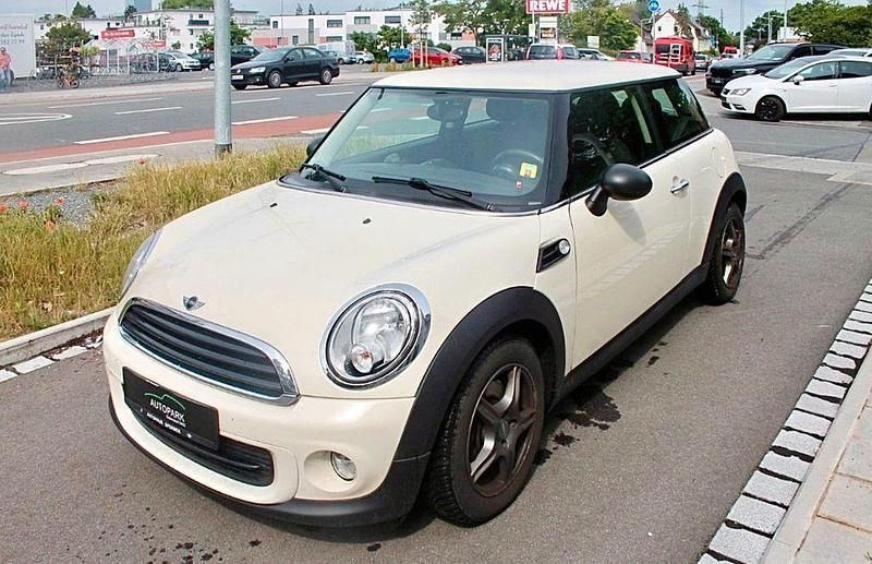 Weiß Gebraucht 2011 Mini ONE Kleinwagen | 2.750 € (Superpreis) - Bild 1/4