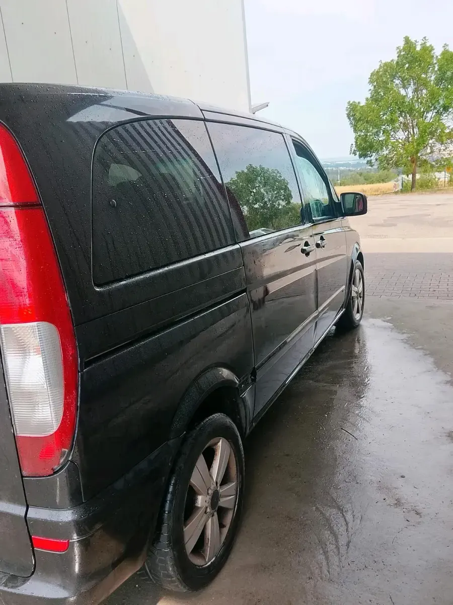 Gebraucht Mercedes Viano 150 PS (110 kW) 2009 Schwarz Van / Kleinbus