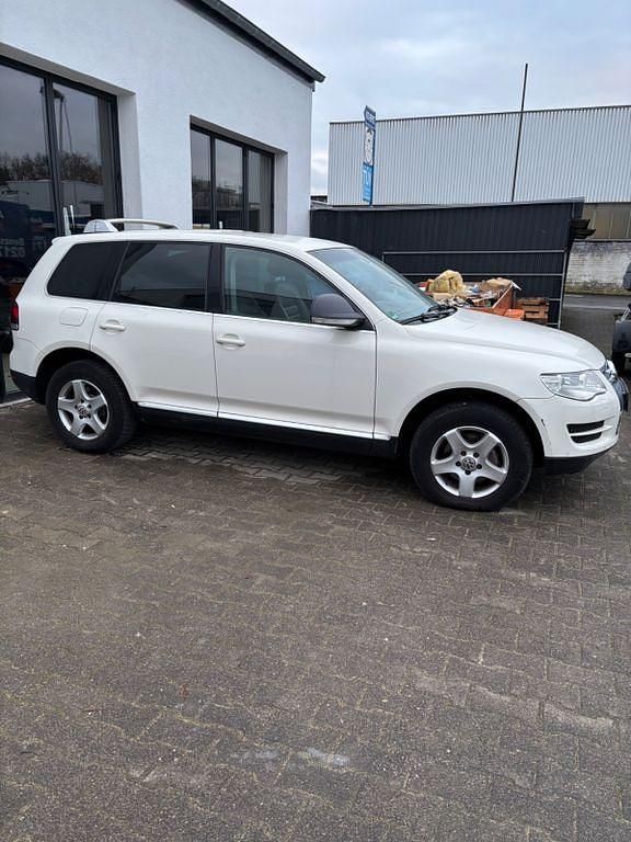 Gebraucht VW Touareg 239 PS (175 kW) 2009 Weiß SUV