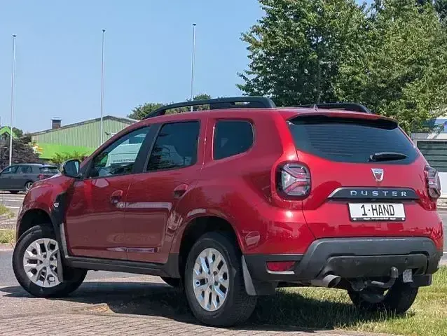 Gebraucht Dacia Duster Comfort 104 PS (76 kW) 2022 Rot SUV