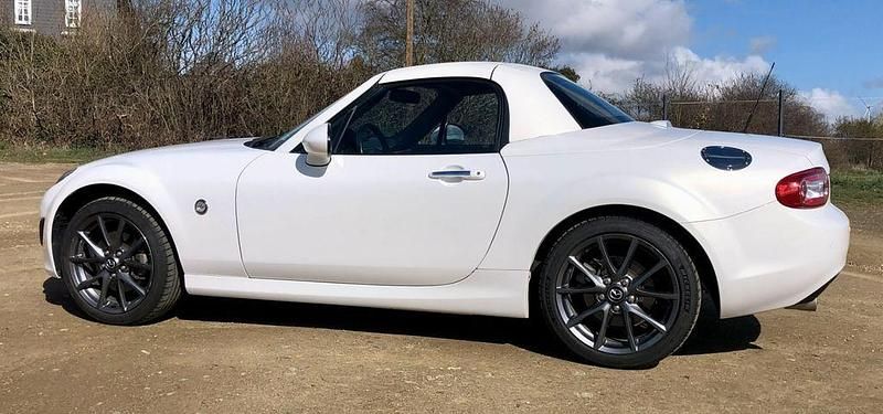 Gebraucht Mazda MX5 126 PS (92 kW) 2012 Weiß Cabrio