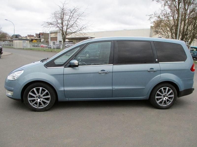 Gebraucht Ford Galaxy Ghia 140 PS (102 kW) 2009 Grau Van / Kleinbus