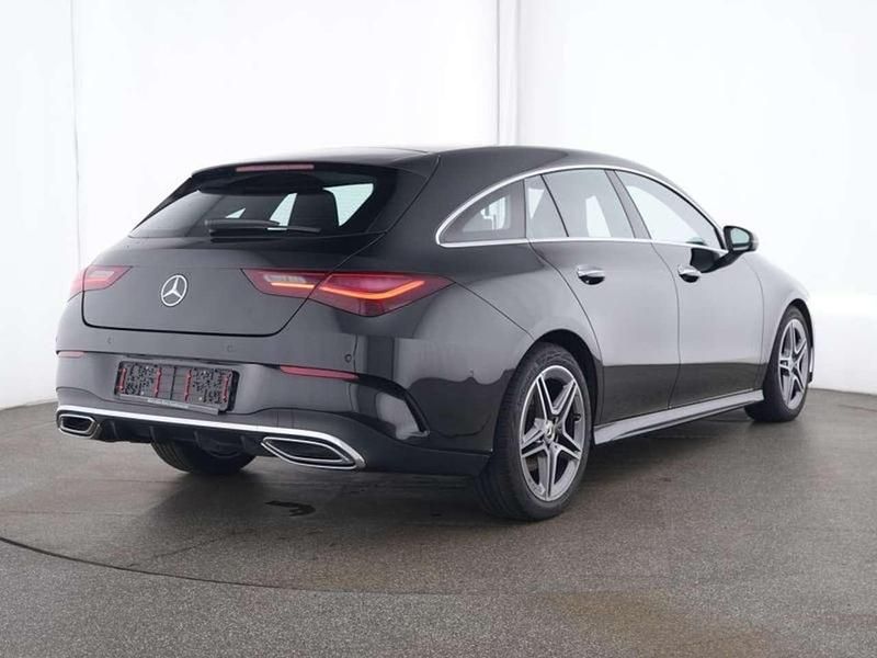 Gebraucht Mercedes CLA200 Advanced Plus 163 PS (119 kW) 2024 Kosmosschwarzmet. Kombi