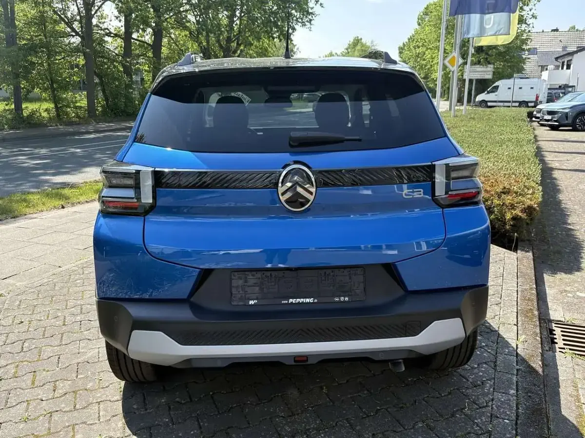 Gebraucht Citroën C3 101 PS (74 kW) 2026 Lackierung bright blue/typ aus SUV
