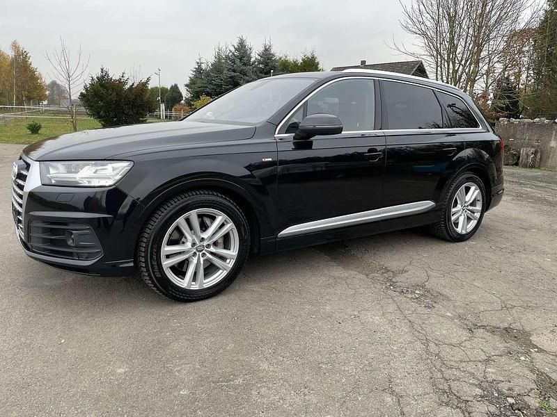 Gebraucht Audi Q7 Ambiente 272 PS (200 kW) 2015 Schwarz SUV