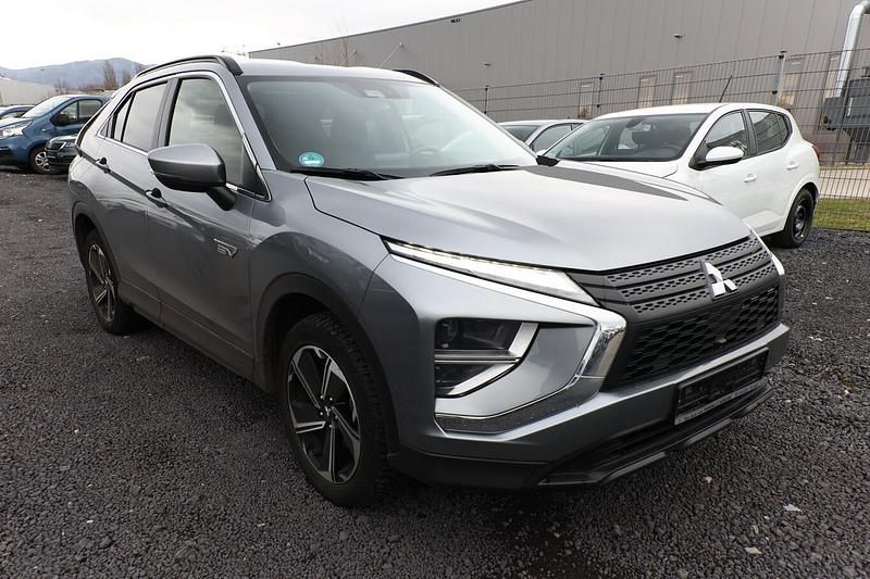 Gebraucht Mitsubishi Eclipse Cross 188 PS (138 kW) 2022 Grau metallic SUV