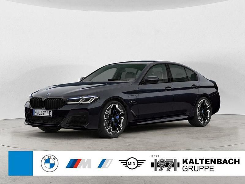 Schwarz Gebraucht 2022 BMW 545e M Sport Limousine | 47.890 € (Fairer Preis) - Bild 1/3