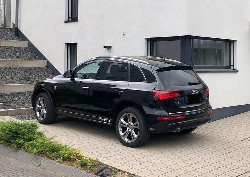Gebraucht Audi Q5 Sport 190 PS (139 kW) 2016 Schwarz SUV