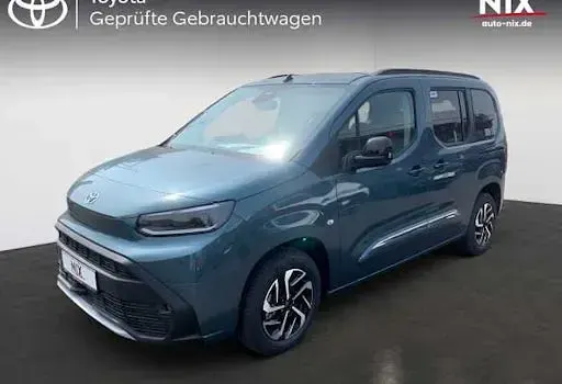 Neu Toyota Proace Verso City 110 PS (80 kW) 2026 Blau Kombi