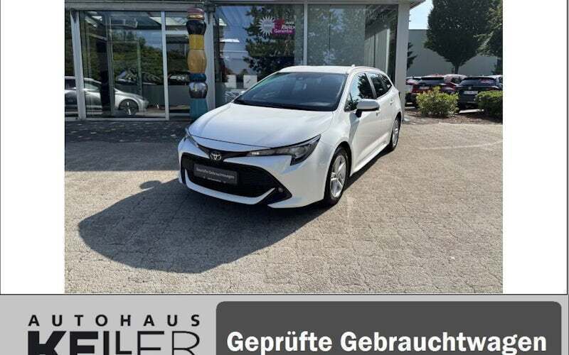 Weiß Gebraucht 2022 Toyota Corolla Business Edition Kombi | 20.960 € (Guter Preis) - Bild 1/4