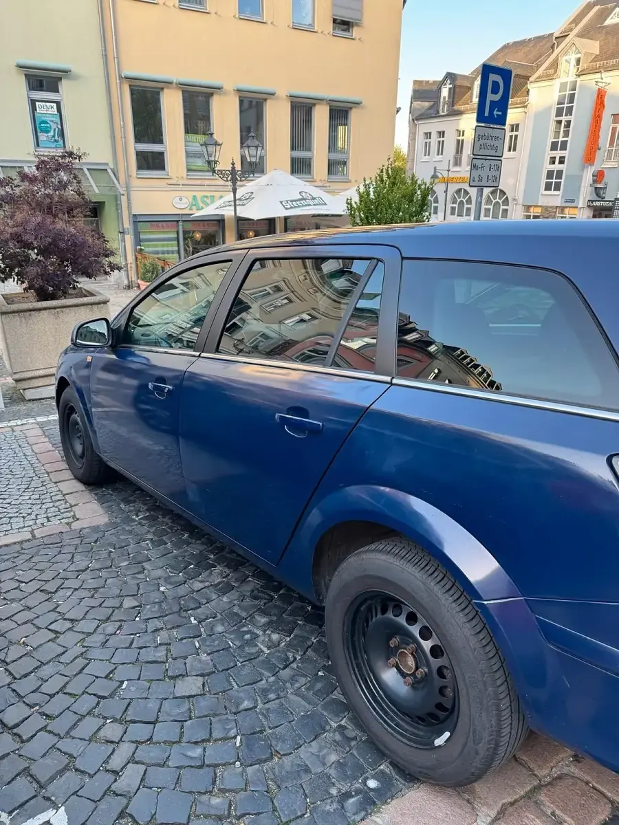Gebraucht Opel Astra 2010 Blau Kombi