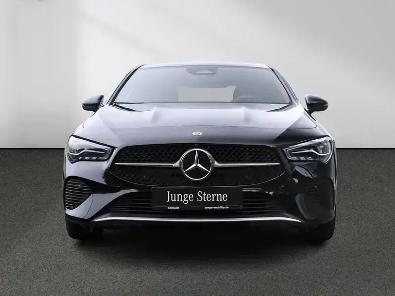 Gebraucht Mercedes CLA200 163 PS (119 kW) 2024 Unilack nachtschwarz Coupé