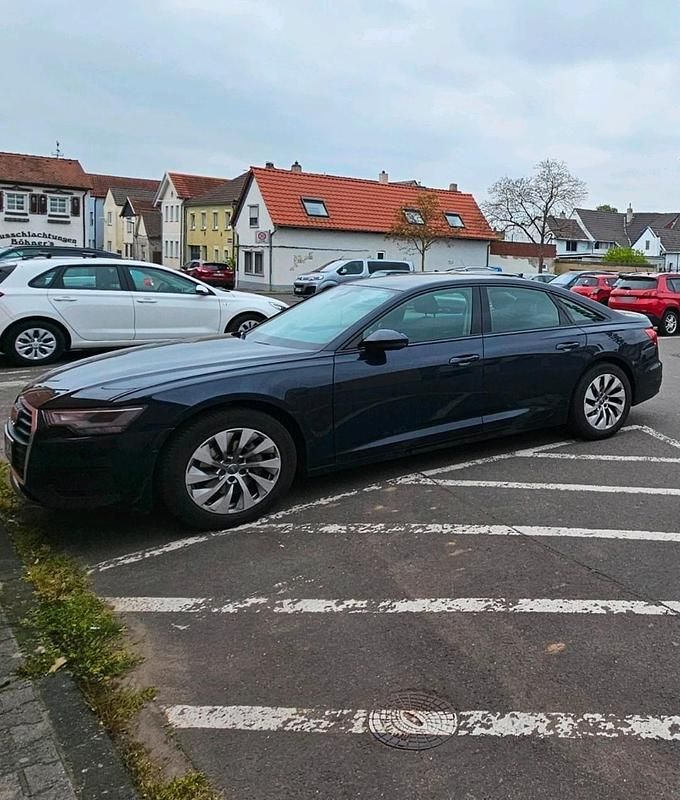 Gebraucht Audi A6 Design 163 PS (119 kW) 2020 Blau Limousine