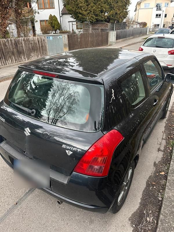 Gebraucht Suzuki Swift 92 PS (67 kW) 2009 Schwarz Kleinwagen