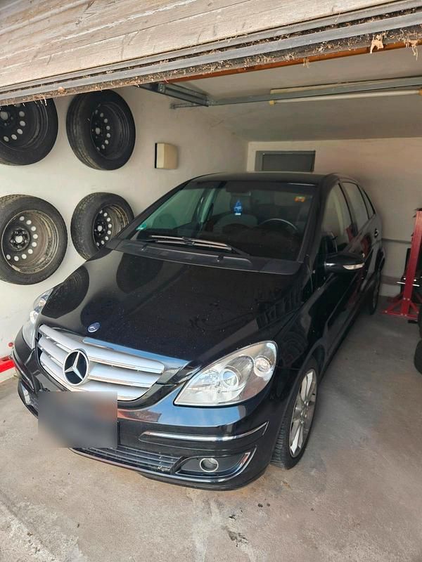 Gebraucht Mercedes B180 109 PS (80 kW) 2007 Schwarz Van / Kleinbus