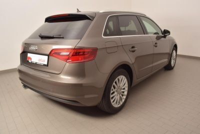 Gebraucht Audi A3 Sportback Ambiente 110 PS (80 kW) 2014 Grau metallic Kleinwagen