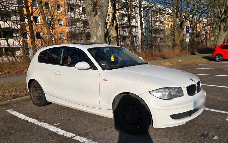 Gebraucht BMW 118 143 PS (105 kW) 2007 Weiß Kleinwagen