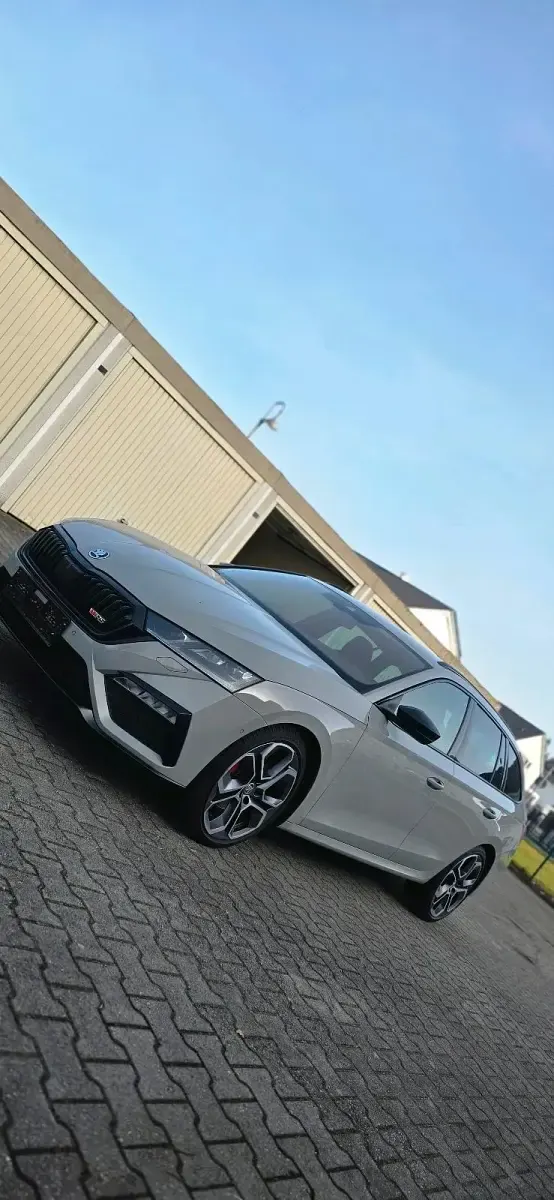 Gebraucht Skoda Octavia RS 200 PS (147 kW) 2021 Grau Kombi