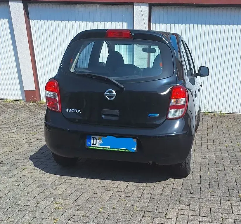 Gebraucht Nissan Micra 80 PS (58 kW) 2011 Schwarz Kleinwagen