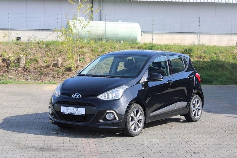 Gebraucht Hyundai i10 Edition 87 PS (63 kW) 2014 Schwarz Kleinwagen