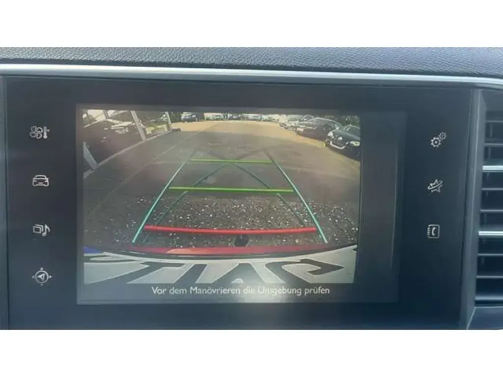 Gebraucht Peugeot 308 Allure 131 PS (96 kW) 2016 Rouge ultimate (metallic) Limousine