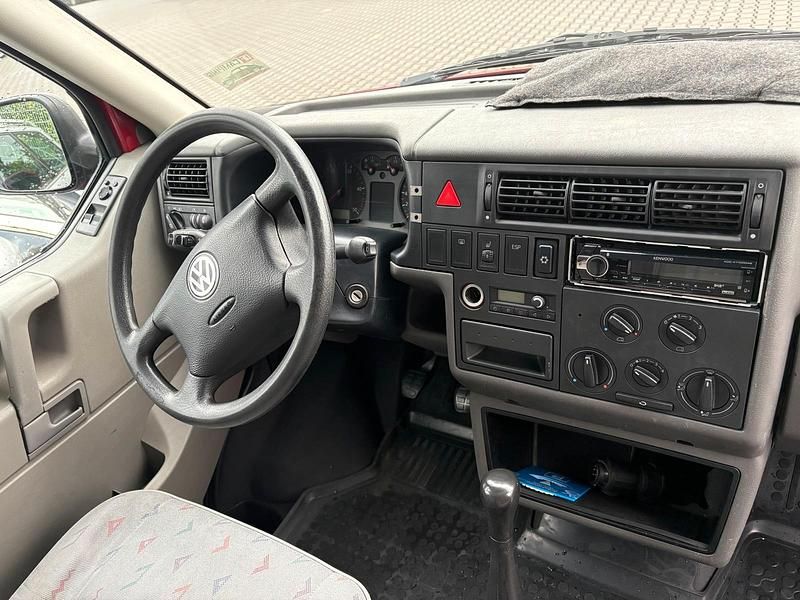 Gebraucht VW Transporter 102 PS (75 kW) 2001 Rot Van