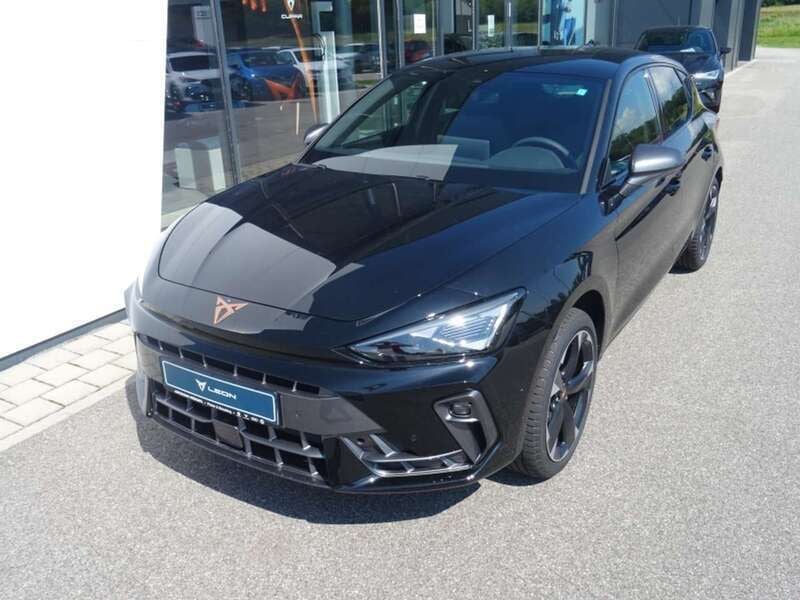 Neu Cupra Leon 150 PS (110 kW) 2025 Midnight schwarz (metallic) Limousine