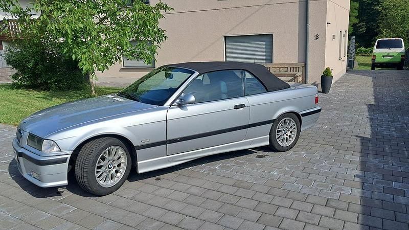 Gebraucht BMW 318 Cabriolet M Sport 116 PS (85 kW) 1999 Silber Cabrio