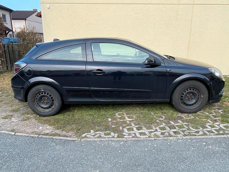 Gebraucht Opel Astra GTC 104 PS (76 kW) 2007 Schwarz Coupé