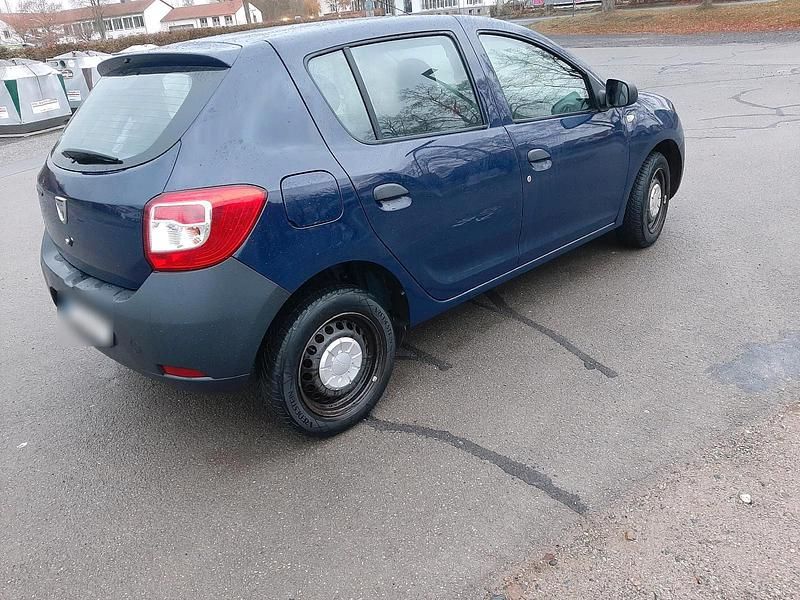 Gebraucht Dacia Sandero 73 PS (53 kW) 2015 Blau Kleinwagen