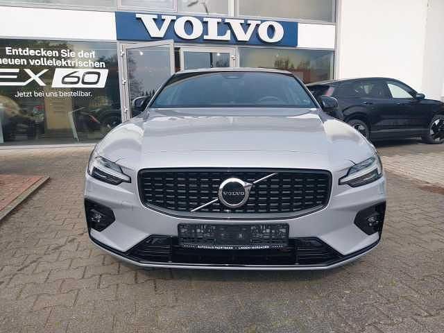 Gebraucht Volvo S60 184 PS (135 kW) 2023 Limousine