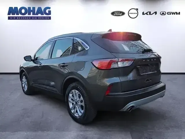 Używany Ford Kuga Titanium 225 KM (165 kW) 2022 Szary SUV