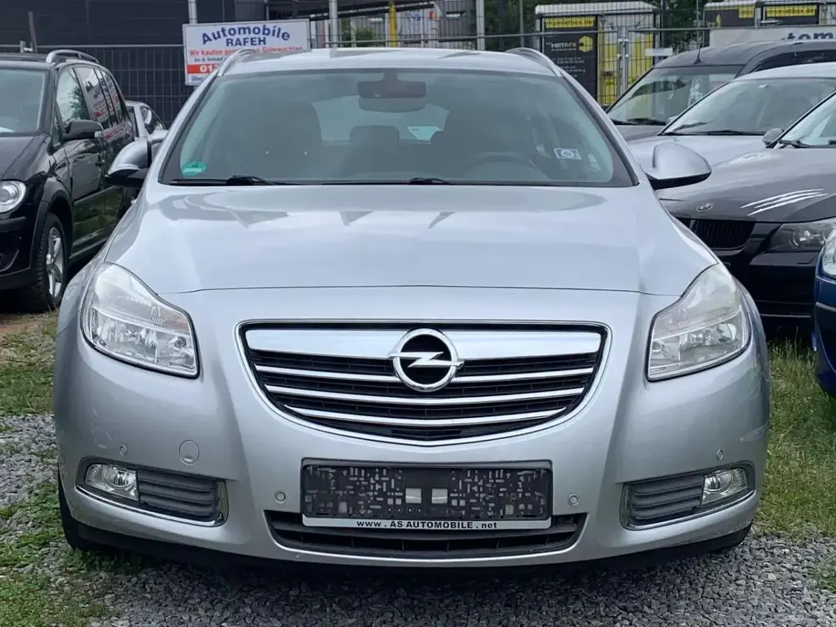 Gebraucht Opel Insignia Sport 140 PS (102 kW) 2010 Silber Limousine