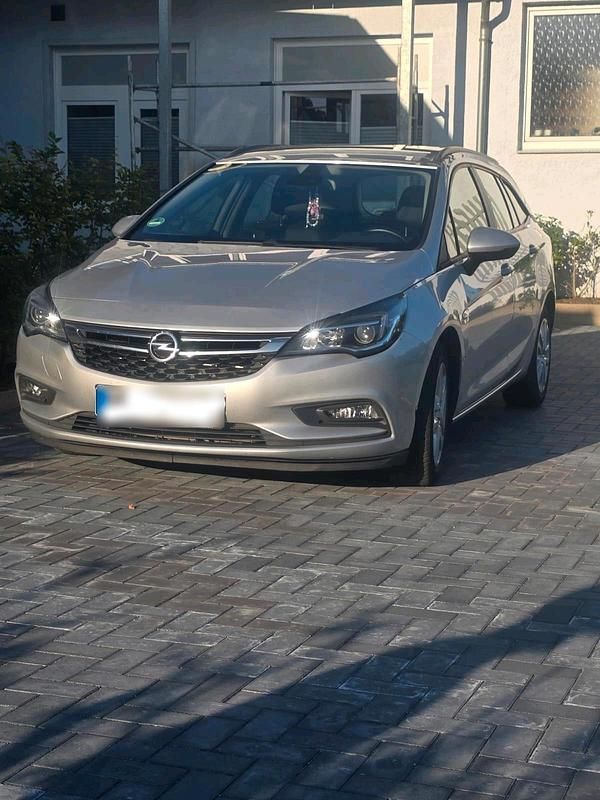 Gebraucht Opel Astra 136 PS (100 kW) 2016 Grau Kombi