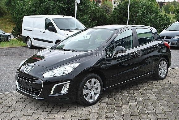 Schwarz metallic Gebraucht 2011 Peugeot 308 Active Limousine | 11.790 € - Bild 1/4
