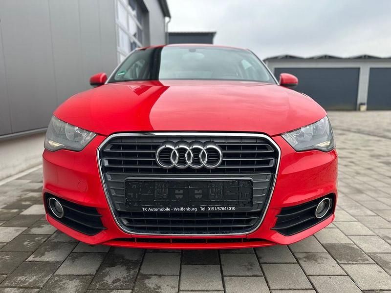 Gebraucht Audi A1 Ambition 122 PS (89 kW) 2012 Rot Kleinwagen