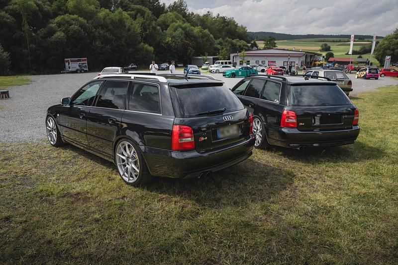 Usata Audi RS4 400 CV (294 kW) 2001 Nero Station wagon
