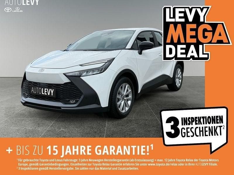 Super white 2 (040)/ black (20 Gebraucht 2025 Toyota C-HR Team SUV | 33.889 € (Guter Preis) - Bild 1/4