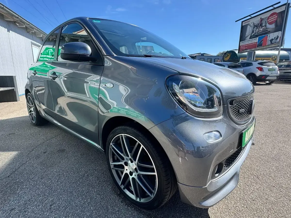 Gebraucht Smart ForFour Brabus Xclusive 109 PS (80 kW) 2016 Grau Kleinwagen