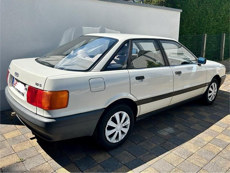 Gebraucht Audi 80 90 PS (66 kW) 1990 Weiß Limousine