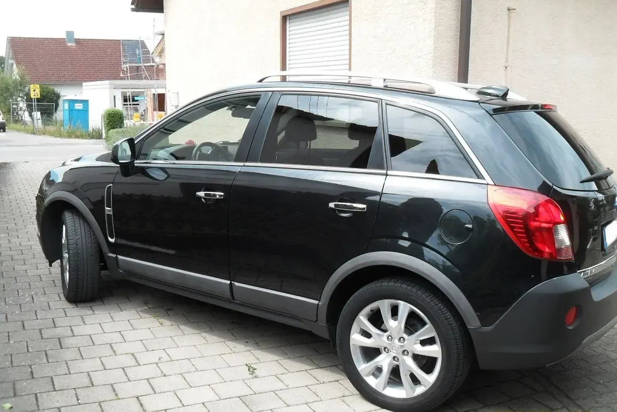 Gebraucht Opel Antara Cosmo 184 PS (135 kW) 2012 Schwarz SUV