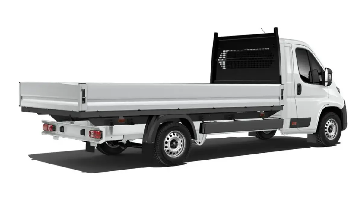 Neu Opel Movano 179 PS (131 kW) 2026 Weiss Van