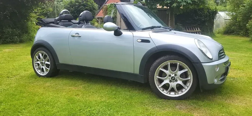 Occasion Mini Cooper Cabriolet 116 ch (85 kW) 2008 Argent Cabriolet