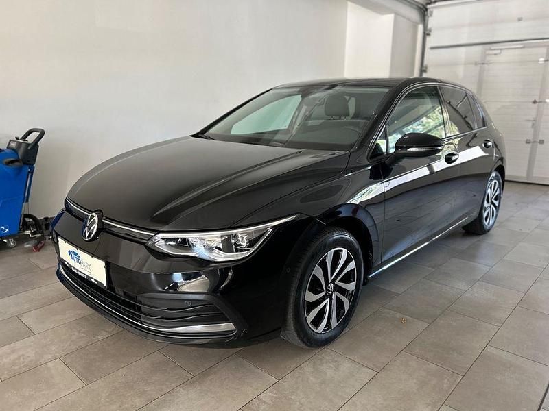 Schwarz Gebraucht 2022 VW Golf VIII Active Limousine | 18.980 € (Fairer Preis) - Bild 1/4