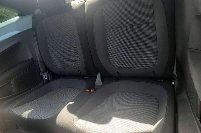 Blau Gebraucht 2014 VW Beetle Cup Limousine | 8.400 € (Fairer Preis) - Bild 1/4