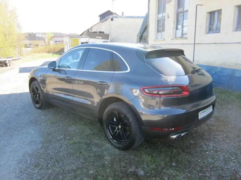 Gebraucht Porsche Macan S 258 PS (189 kW) 2016 Vulkangrau (metallic) SUV