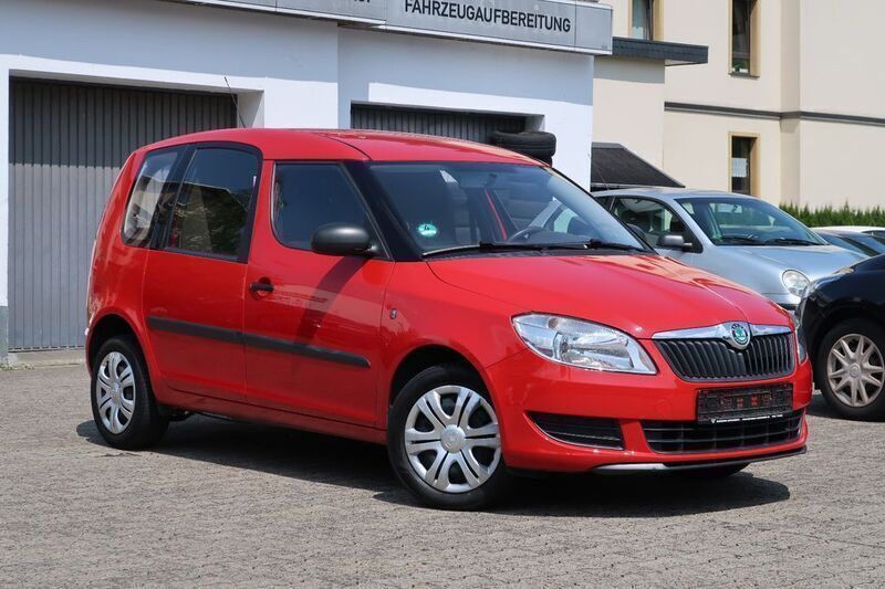 Rot Gebraucht 2011 Skoda Roomster Kombi | 2.950 € (Superpreis) - Bild 1/4