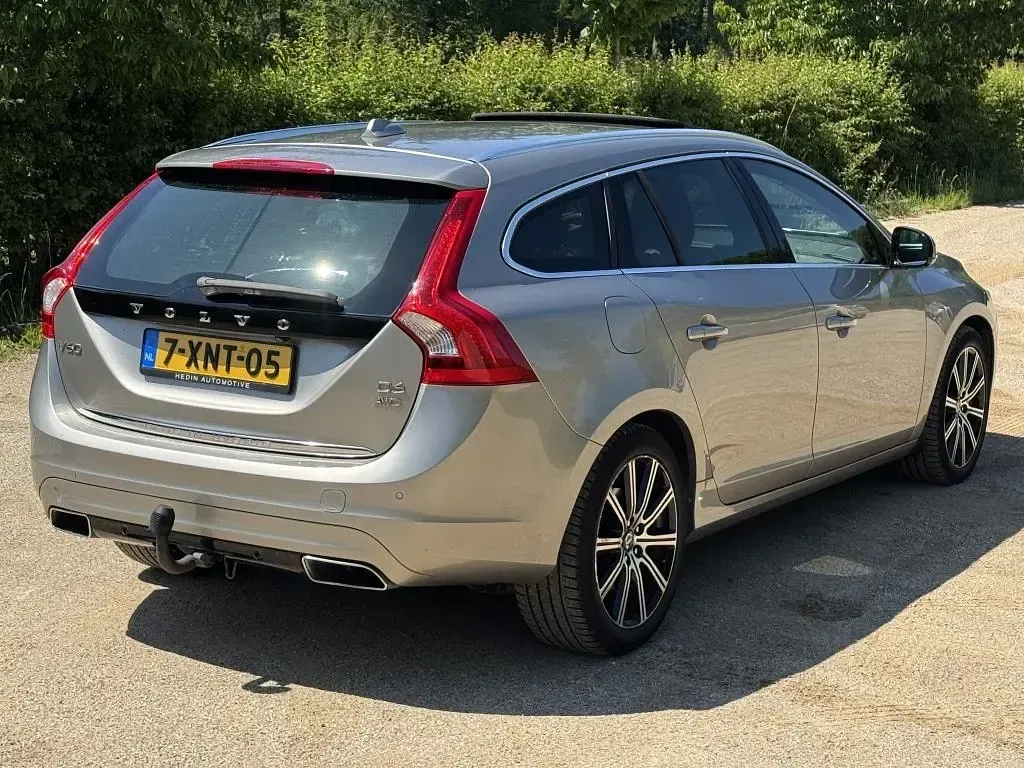Gebraucht Volvo V60 Summum 215 PS (158 kW) 2014 Braun Kombi