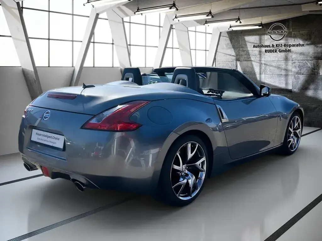 Gebraucht Nissan 370Z Pack 328 PS (241 kW) 2017 Gun metallic (m) (metallic) Cabrio